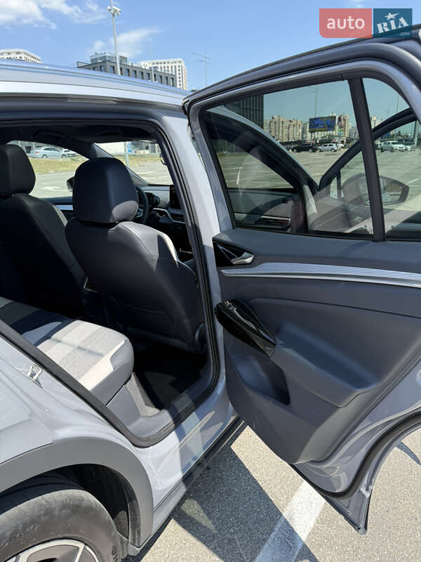 Позашляховик / Кросовер Volkswagen ID.4 2021 в Києві