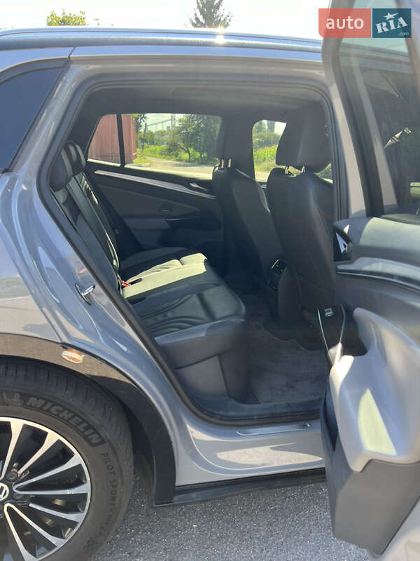 Позашляховик / Кросовер Volkswagen ID.4 2022 в Хмільнику