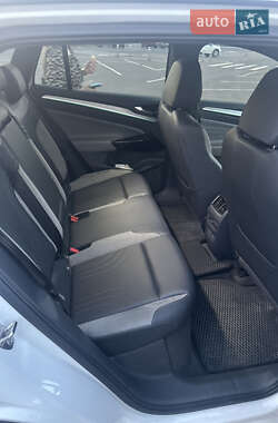 Внедорожник / Кроссовер Volkswagen ID.4 2022 в Кривом Роге
