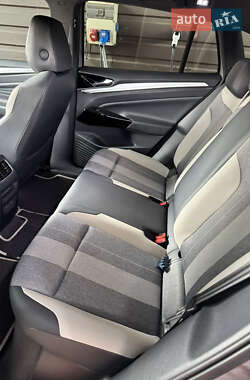 Внедорожник / Кроссовер Volkswagen ID.4 2022 в 
