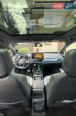 Внедорожник / Кроссовер Volkswagen ID.4 2021 в 