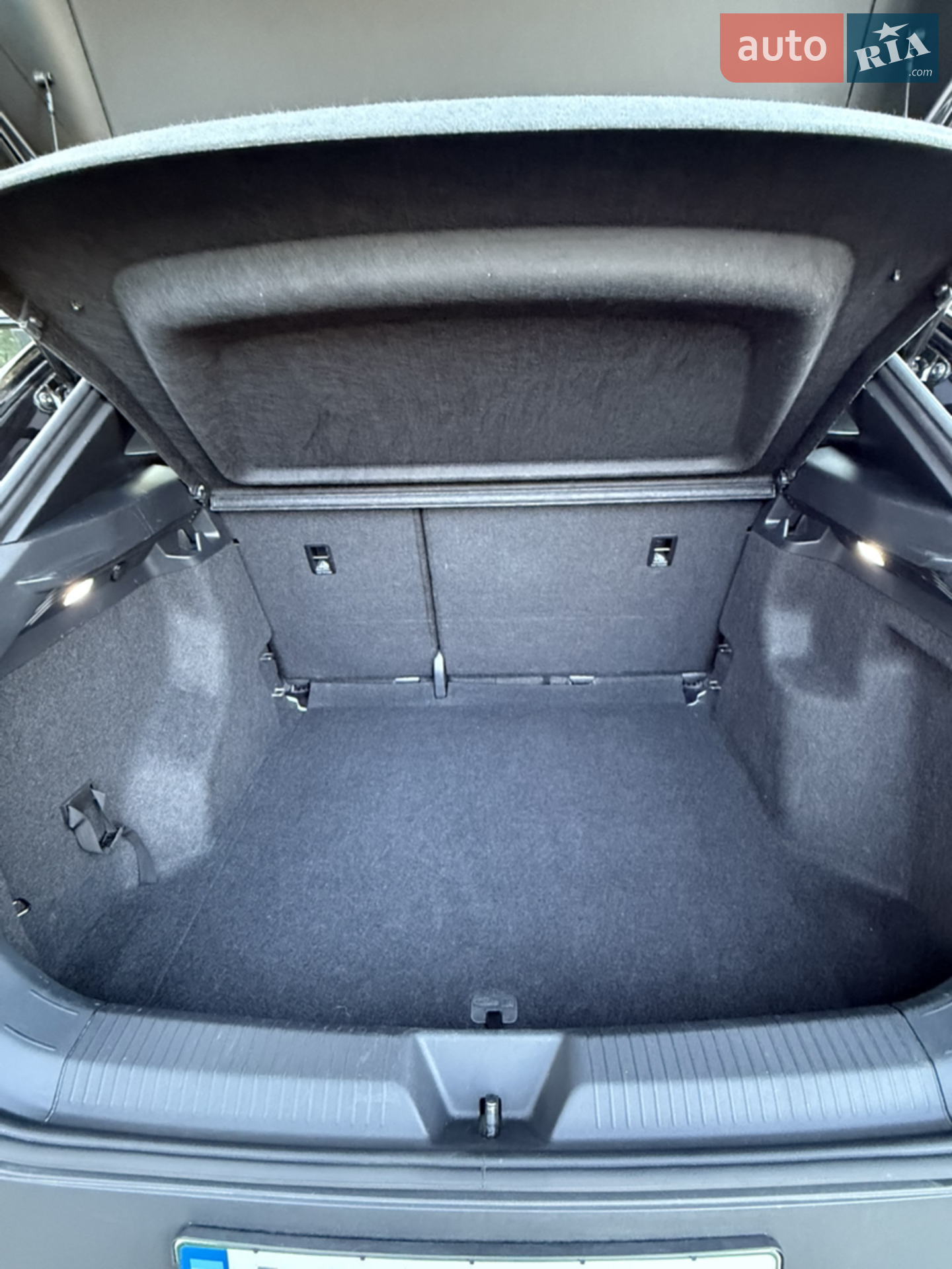2021 Volkswagen ID.4 - мініатюра 8