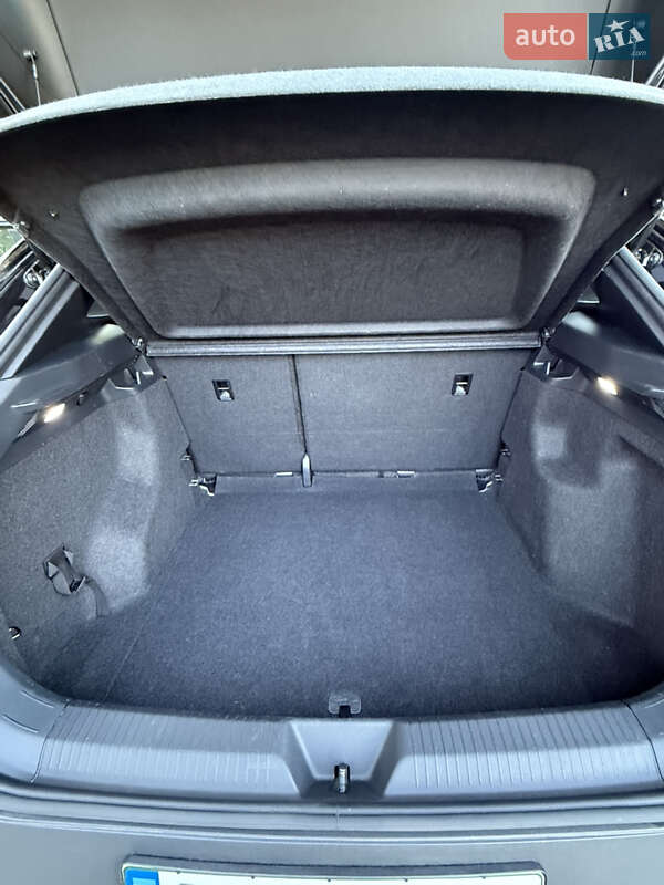 Внедорожник / Кроссовер Volkswagen ID.4 2021 в Киеве