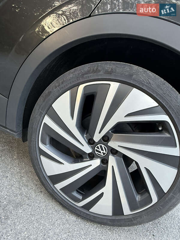 Внедорожник / Кроссовер Volkswagen ID.4 2021 в Киеве