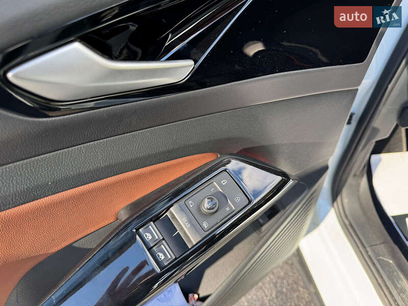 Внедорожник / Кроссовер Volkswagen ID.4 2022 в Запорожье