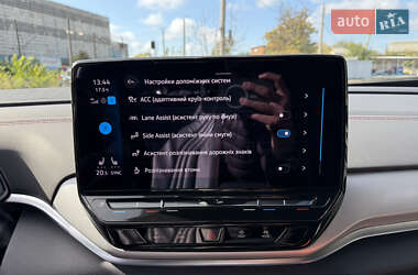 Внедорожник / Кроссовер Volkswagen ID.4 2021 в 