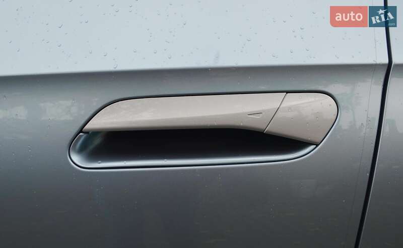 Позашляховик / Кросовер Volkswagen ID.4 2021 в Одесі