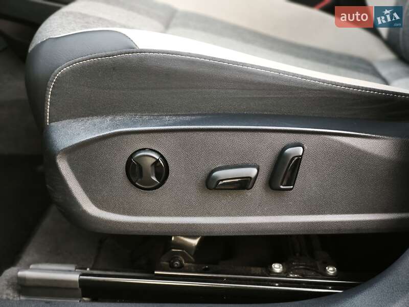 Внедорожник / Кроссовер Volkswagen ID.4 2021 в Одессе фото 9 Внедорожник / Кроссовер Volkswagen ID.4 2021 в Одессе