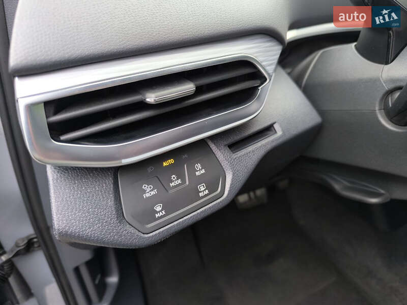 Внедорожник / Кроссовер Volkswagen ID.4 2021 в Киеве фото 15 Внедорожник / Кроссовер Volkswagen ID.4 2021 в Киеве
