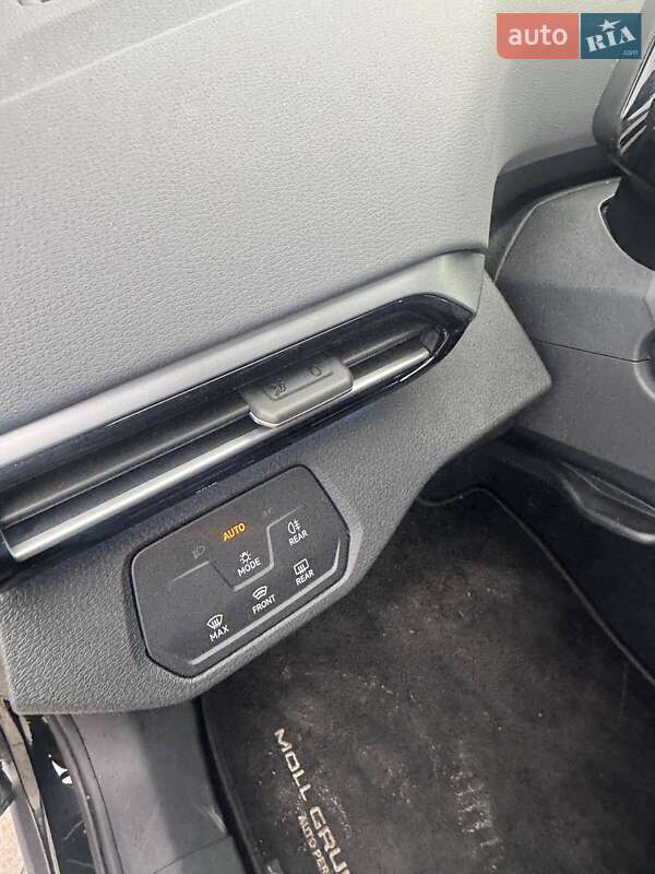 Внедорожник / Кроссовер Volkswagen ID.4 2023 в Львове