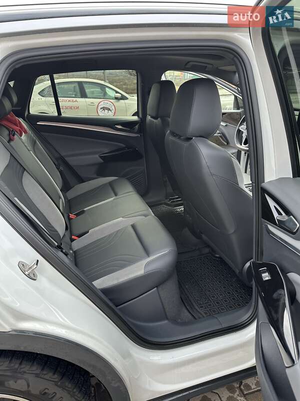 Внедорожник / Кроссовер Volkswagen ID.4 2021 в Киеве