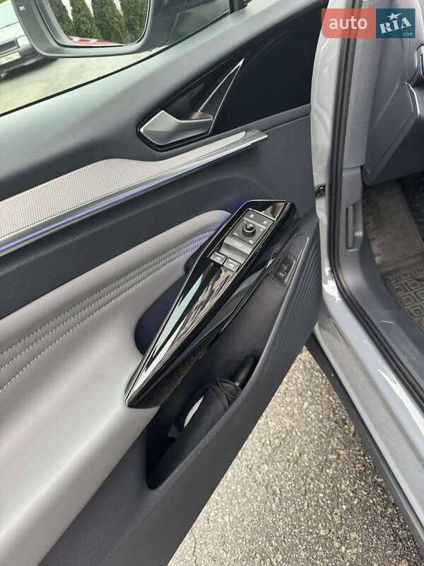 Внедорожник / Кроссовер Volkswagen ID.4 2021 в Киеве