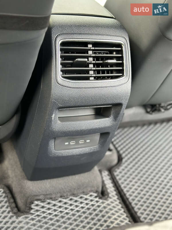 Внедорожник / Кроссовер Volkswagen ID.4 2021 в Хмельницком