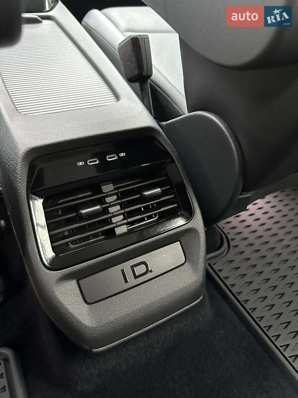 Позашляховик / Кросовер Volkswagen ID.4 2021 в Львові