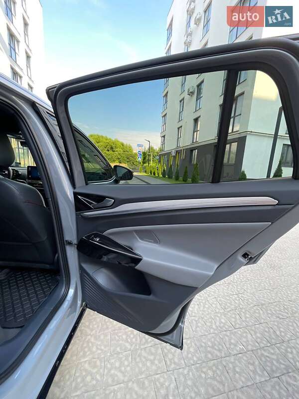 Внедорожник / Кроссовер Volkswagen ID.4 2021 в Львове фото 35 Внедорожник / Кроссовер Volkswagen ID.4 2021 в Львове