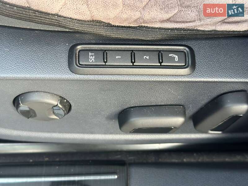 Внедорожник / Кроссовер Volkswagen ID.4 2023 в Одессе фото 29 Внедорожник / Кроссовер Volkswagen ID.4 2023 в Одессе