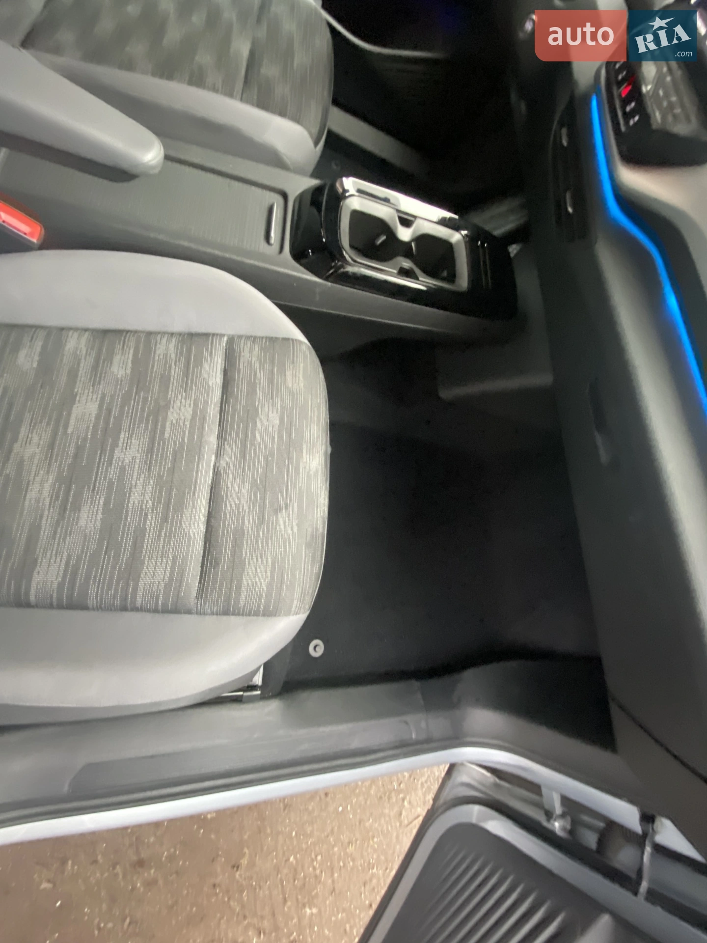 2022 Volkswagen ID.4 - мініатюра 29