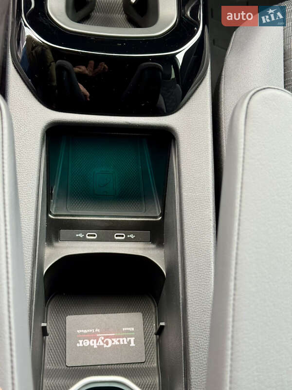 Внедорожник / Кроссовер Volkswagen ID.4 2023 в Хусте