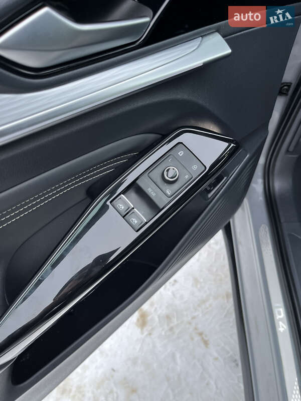 Позашляховик / Кросовер Volkswagen ID.4 2022 в Золочеві
