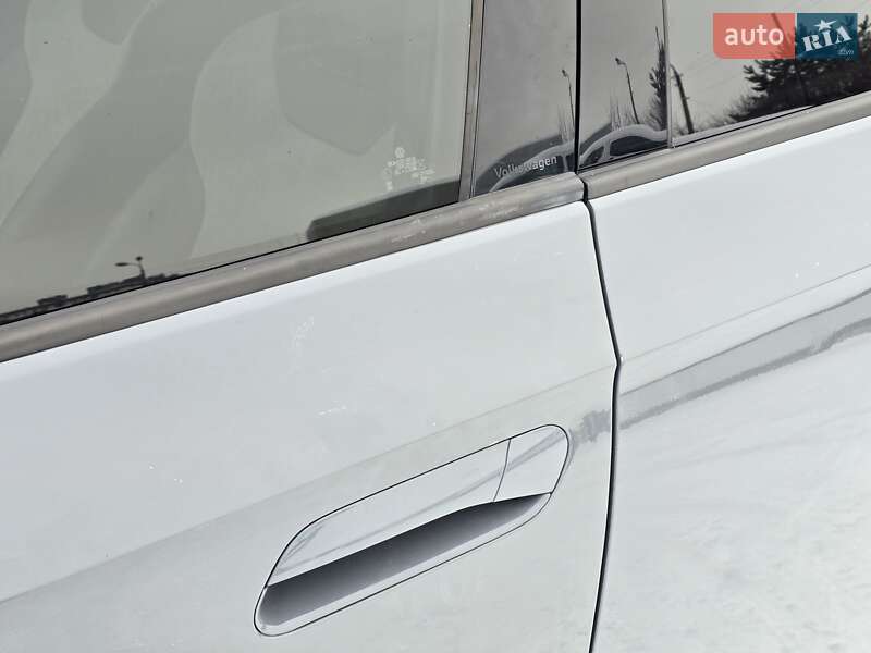 Внедорожник / Кроссовер Volkswagen ID.4 2023 в Хмельницком