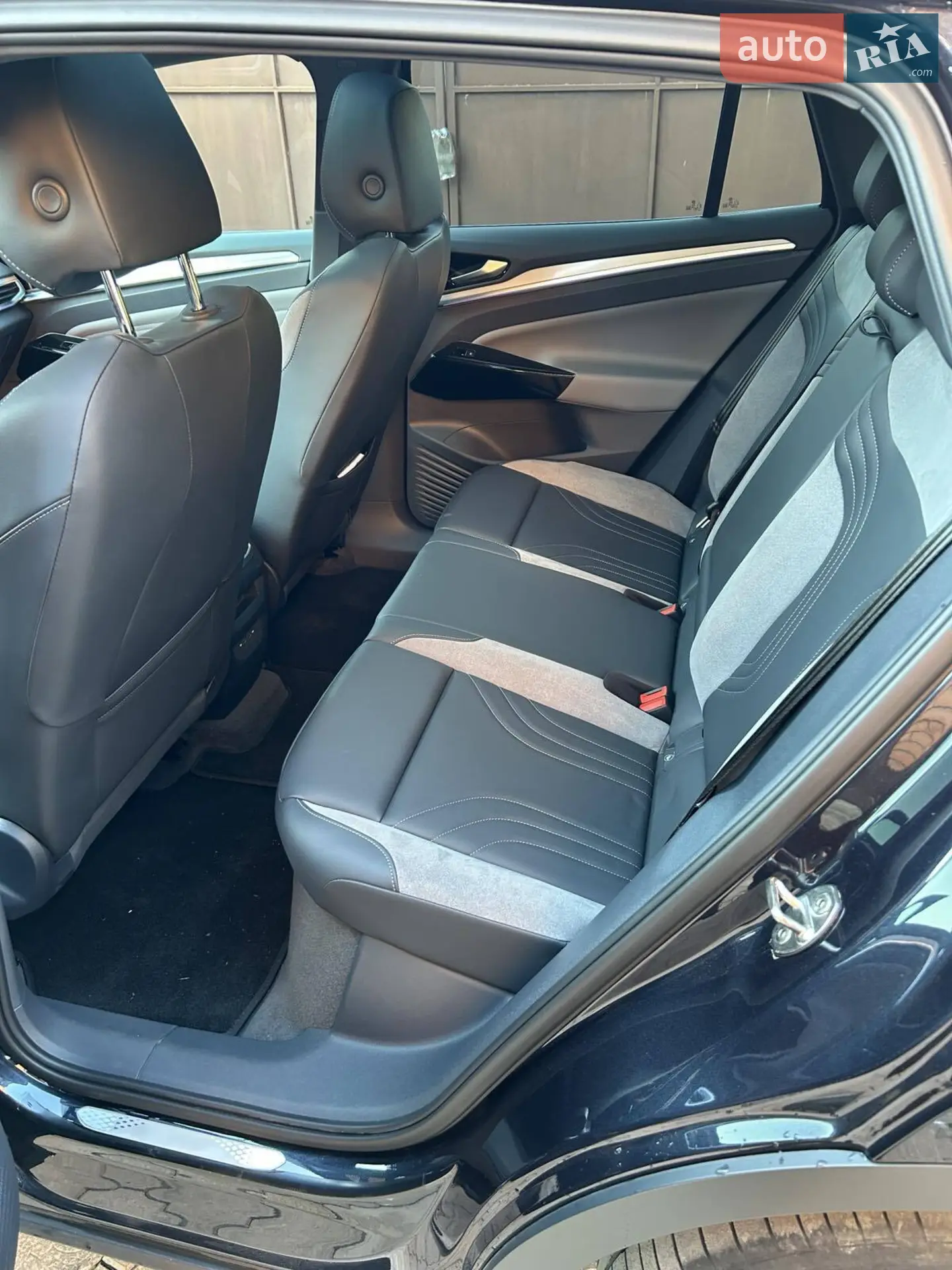 2023 Volkswagen ID.4 - мініатюра 8