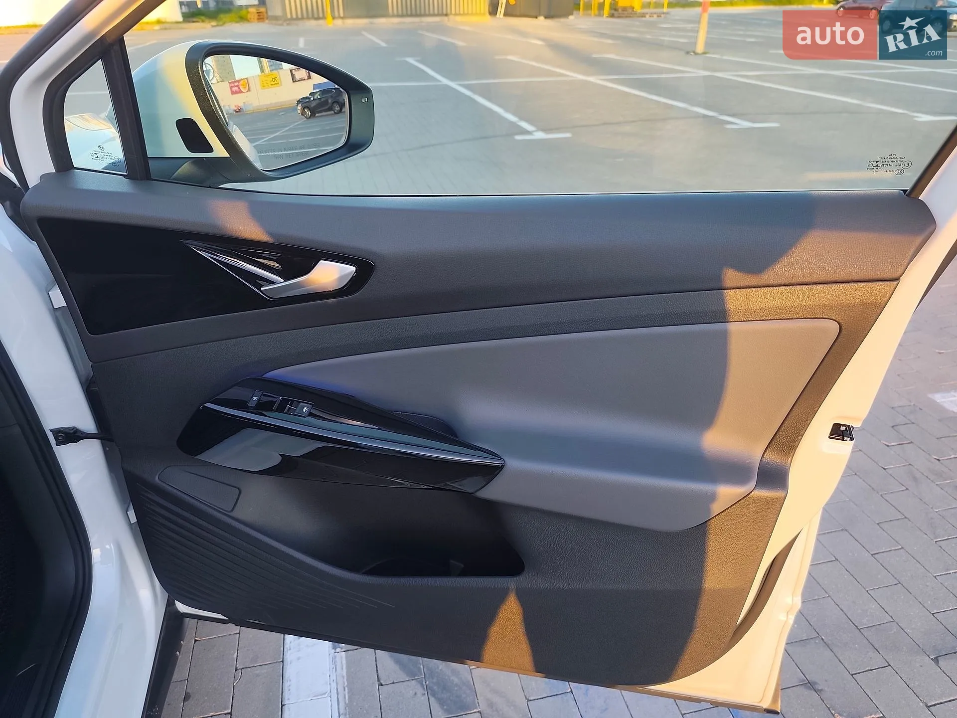 2021 Volkswagen ID.4 - мініатюра 16