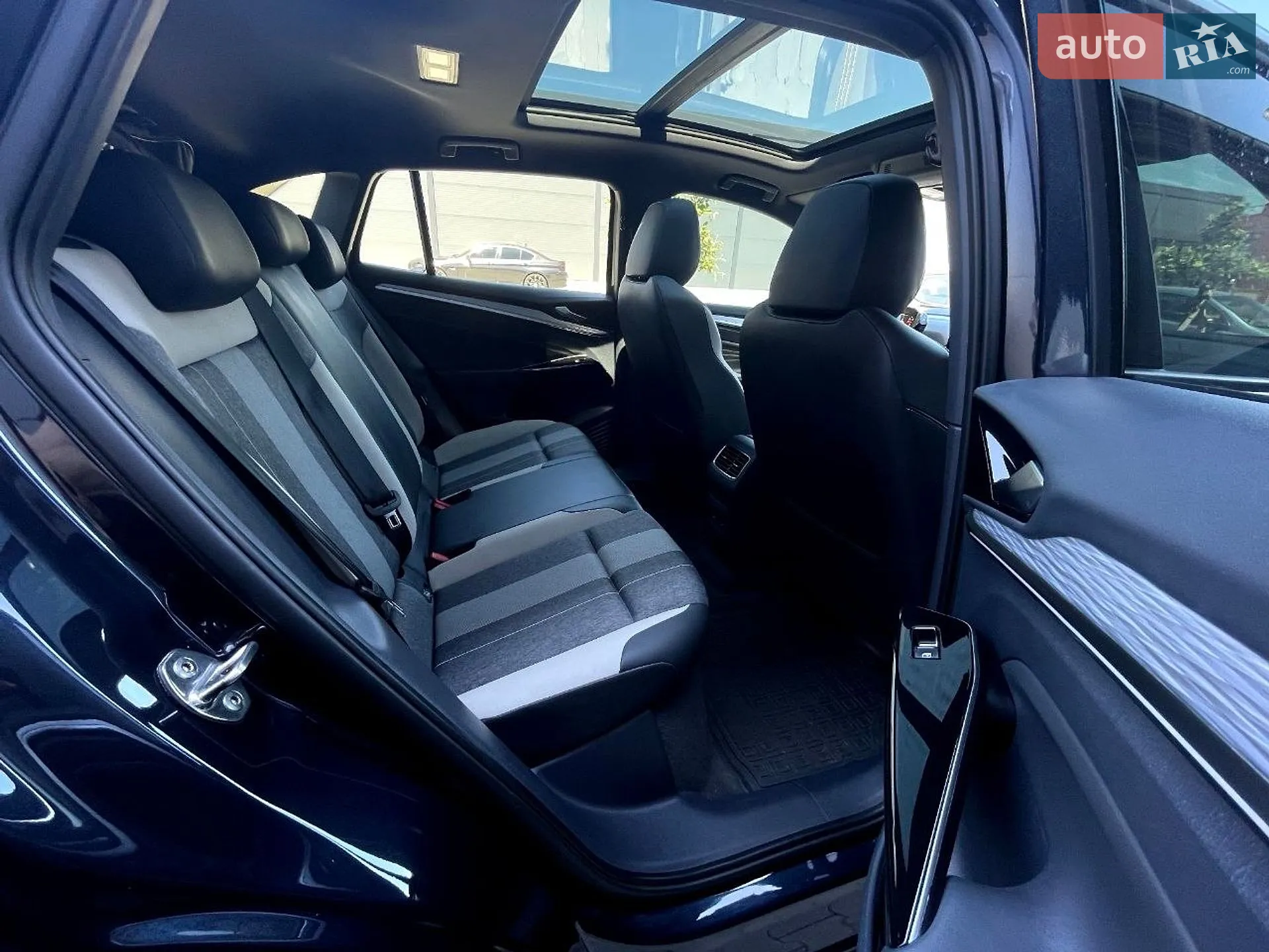 2021 Volkswagen ID.4 - мініатюра 10