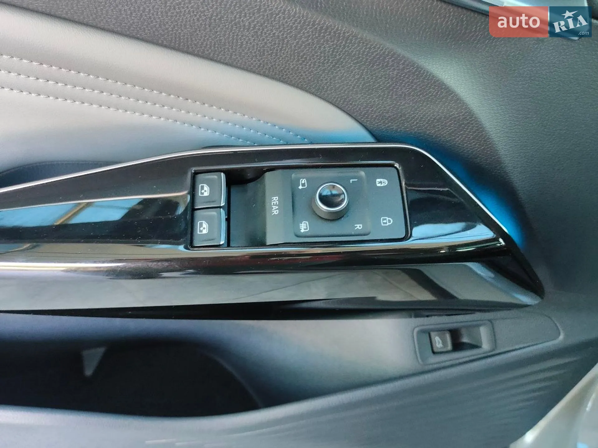 2022 Volkswagen ID.4 - мініатюра 17