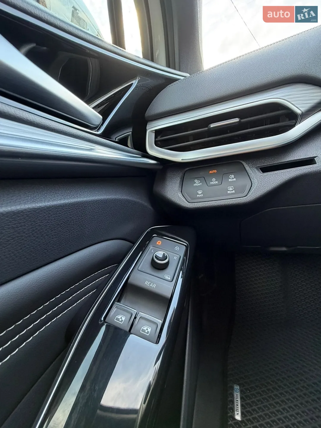 2022 Volkswagen ID.4 - мініатюра 15