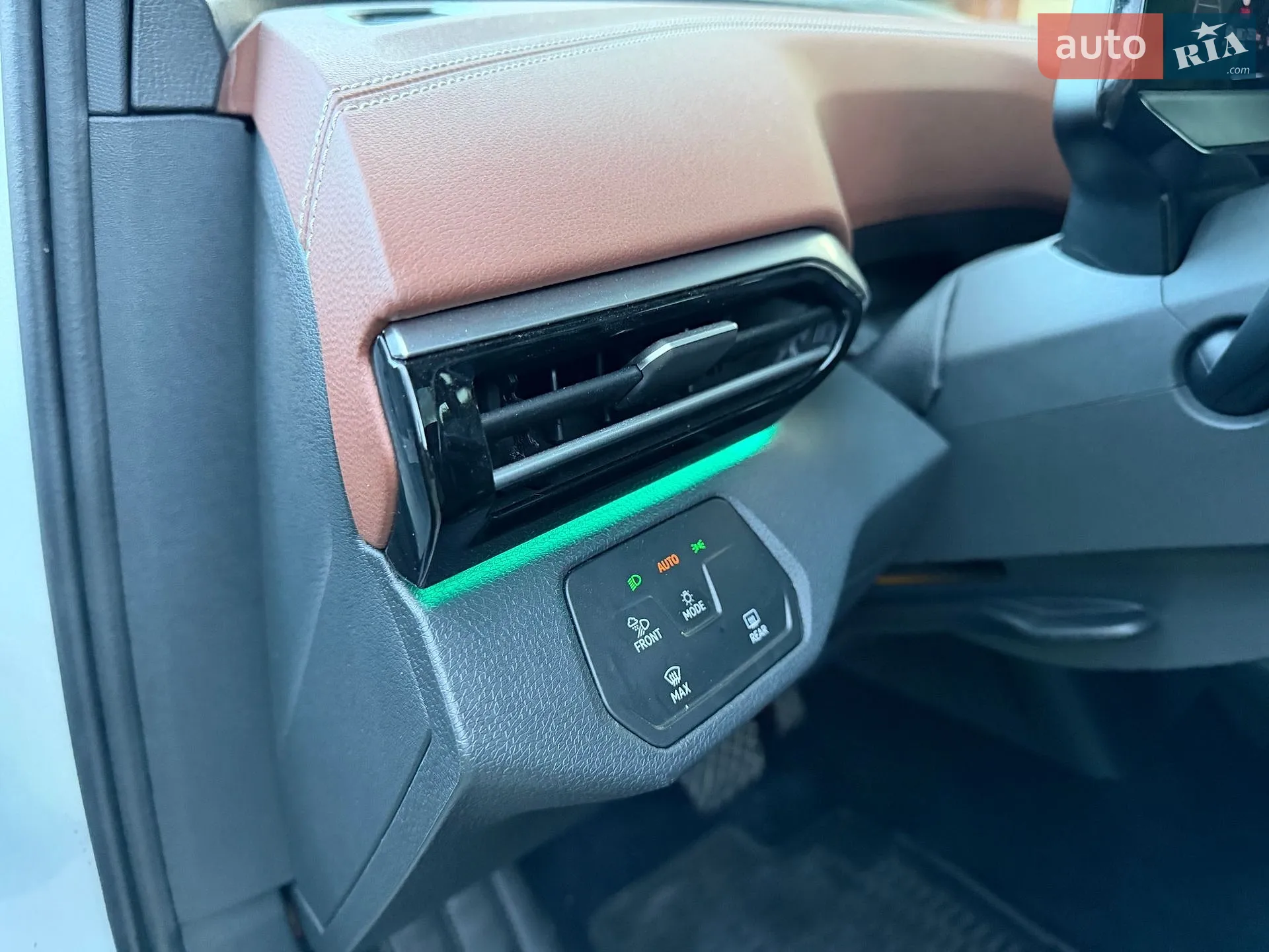 2021 Volkswagen ID.4 - мініатюра 16