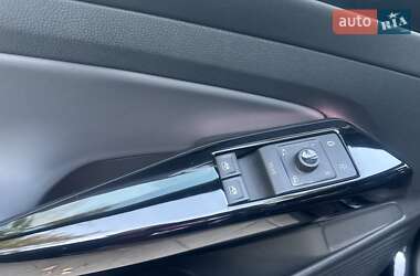 Внедорожник / Кроссовер Volkswagen ID.5 2023 в 