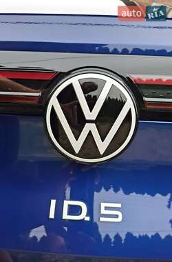 Внедорожник / Кроссовер Volkswagen ID.5 2023 в 