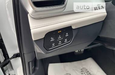 Внедорожник / Кроссовер Volkswagen ID.6 Crozz 2022 в 