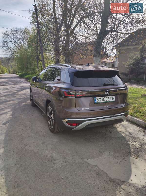 Позашляховик / Кросовер Volkswagen ID.6 Crozz 2021 в Кам'янець-Подільському