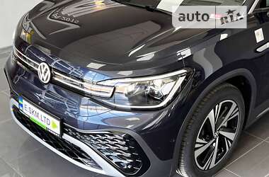 Позашляховик / Кросовер Volkswagen ID.6 Crozz 2022 в 