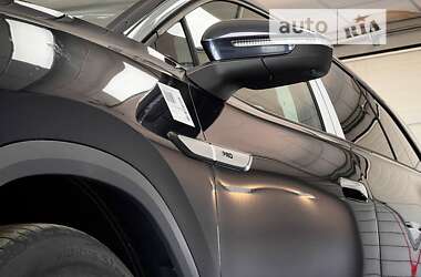 Позашляховик / Кросовер Volkswagen ID.6 Crozz 2022 в 