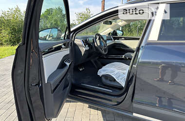 Позашляховик / Кросовер Volkswagen ID.6 Crozz 2022 в 