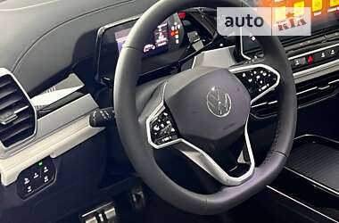 Внедорожник / Кроссовер Volkswagen ID.6 Crozz 2023 в 