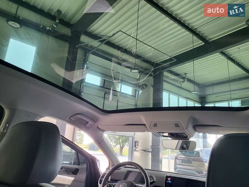 Позашляховик / Кросовер Volkswagen ID.6 Crozz 2021 в Києві