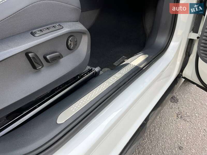 Внедорожник / Кроссовер Volkswagen ID.6 Crozz 2023 в Виннице