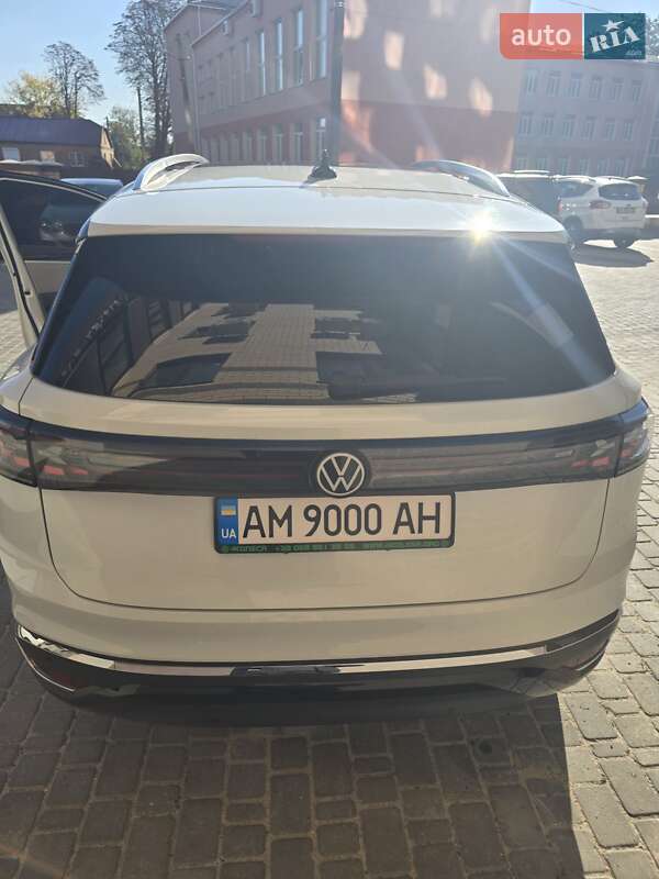 Внедорожник / Кроссовер Volkswagen ID.6 Crozz 2022 в Бердичеве