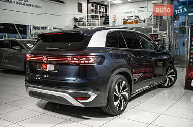 Позашляховик / Кросовер Volkswagen ID.6 Crozz 2021 в 