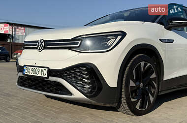 Внедорожник / Кроссовер Volkswagen ID.6 Crozz 2021 в 