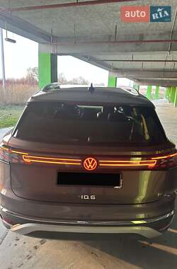 Позашляховик / Кросовер Volkswagen ID.6 Crozz 2023 в 
