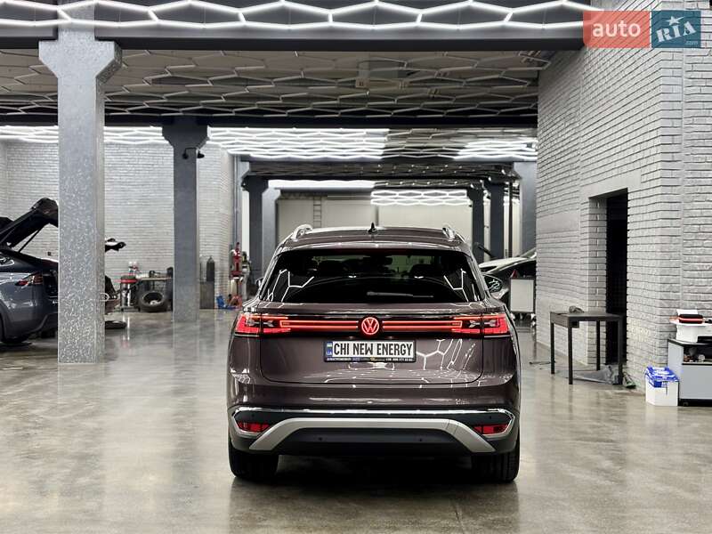 Позашляховик / Кросовер Volkswagen ID.6 Crozz 2022 в Києві
