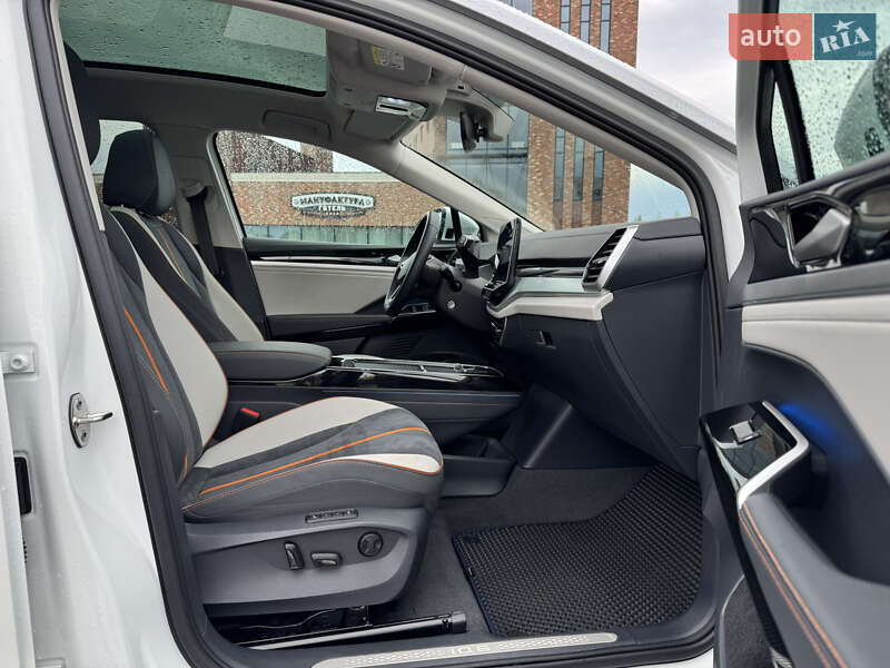 Позашляховик / Кросовер Volkswagen ID.6 Crozz 2022 в Києві