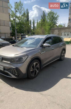 Позашляховик / Кросовер Volkswagen ID.6 Crozz 2022 в 