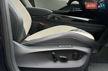 Внедорожник / Кроссовер Volkswagen ID.6 Crozz 2021 в 