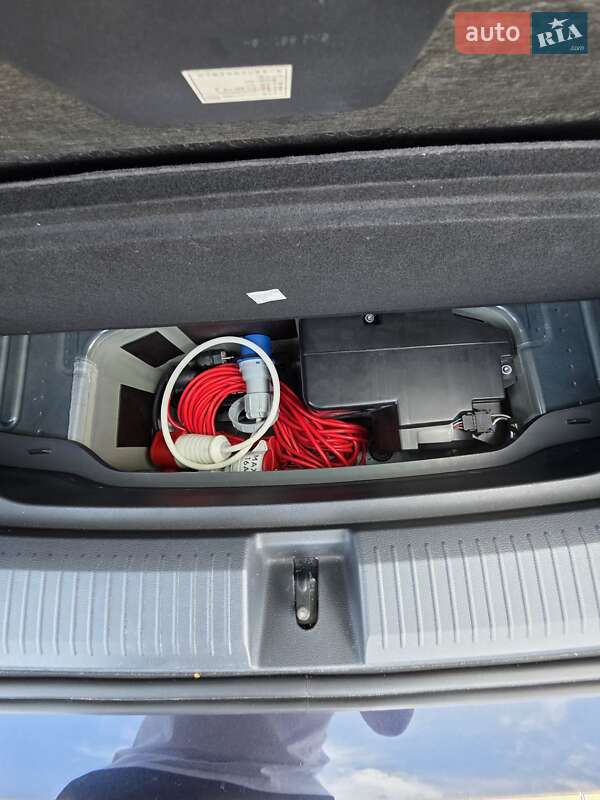 Внедорожник / Кроссовер Volkswagen ID.6 Crozz 2022 в Киеве