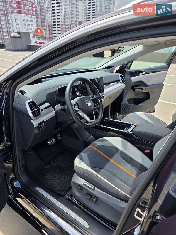 Внедорожник / Кроссовер Volkswagen ID.6 Crozz 2022 в Киеве